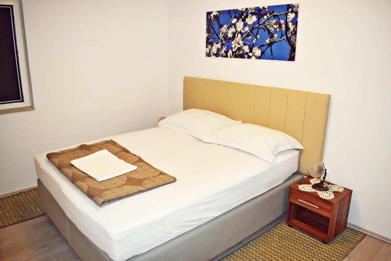 Apartmani Bozic Stobreč Esterno foto